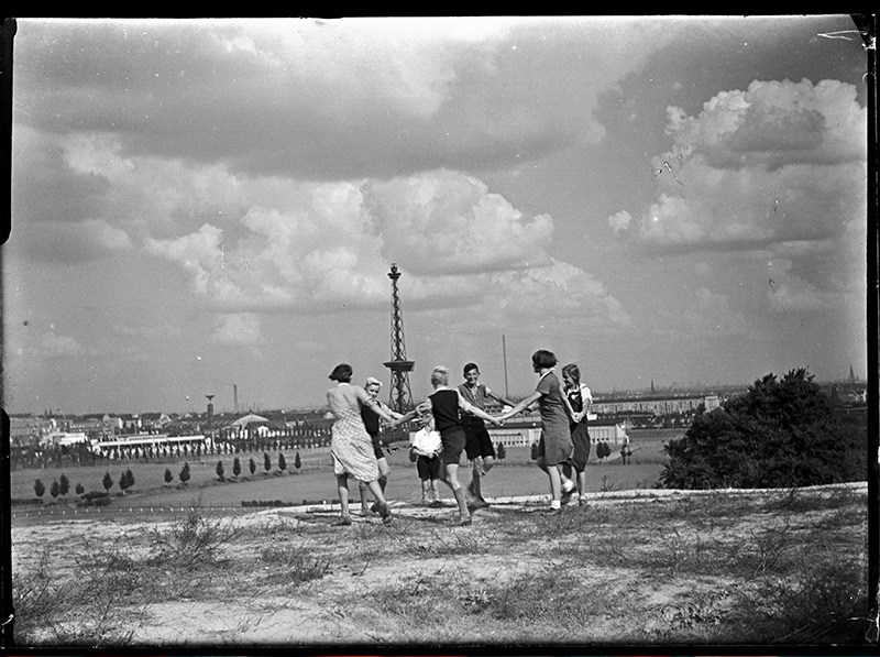 Tanz-Funkturm, Fotoarchiv Fide Struck, bpk-Fotoarchiv Foto: Tanz-Funkturm, Fotoarchiv Fide Struck