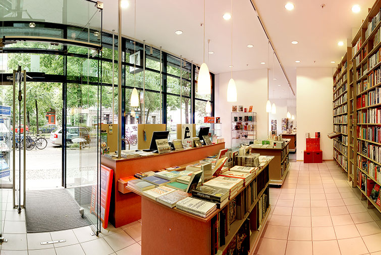 Buchhandlung und das Antiquariat in der Stresemannstraße 28, Berlin