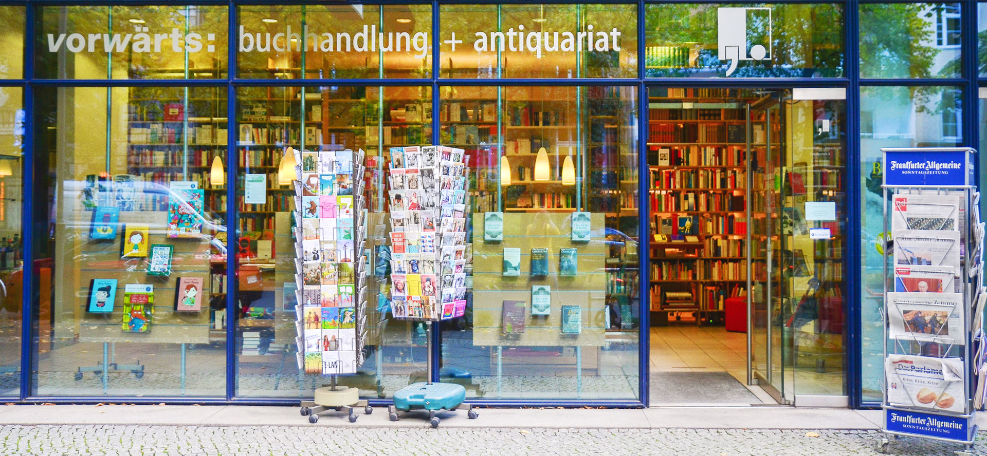 vorwärts: buchhandlung + antiquariat